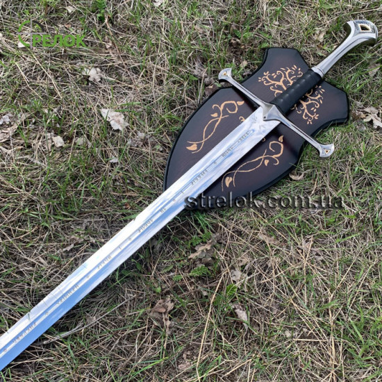 Меч Андурил з фільму «Володар Кілець» Меч Андурил з фільму «Володар Кілець»