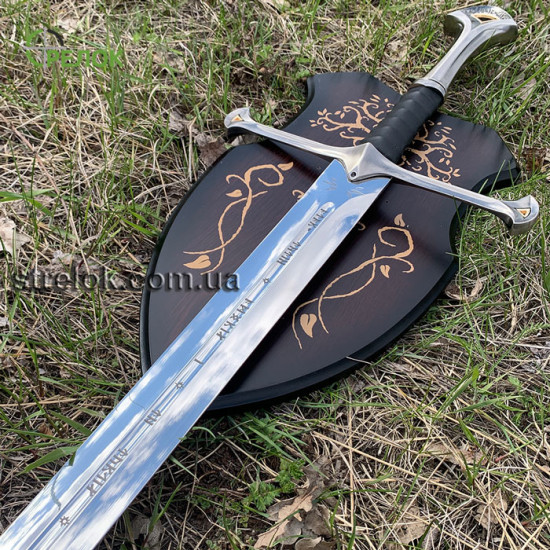 Меч Андурил з фільму «Володар Кілець» Меч Андурил з фільму «Володар Кілець»